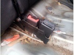Recambio de anclaje cinturon trasero izquierdo para renault clio iii (br0/1, cr0/1) 1.5 dci (br17, cr17) referencia OEM IAM   