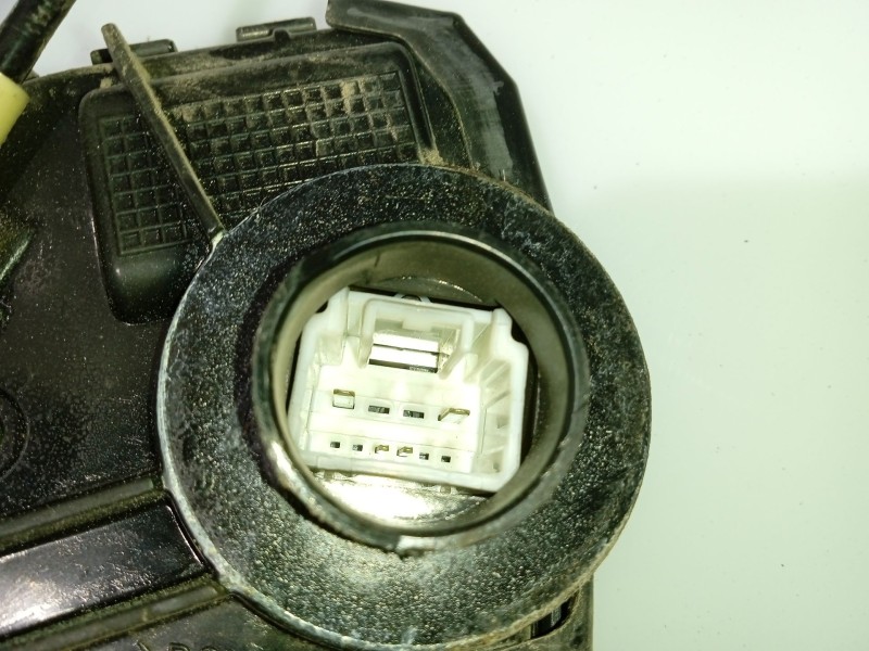 Recambio de cerradura puerta delantera derecha para toyota rav 4 iii (_a3_) 2.2 d 4wd (ala30_) referencia OEM IAM 6903042221  