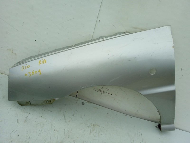 Recambio de aleta delantera izquierda para kia rio referencia OEM IAM 66311FD201  