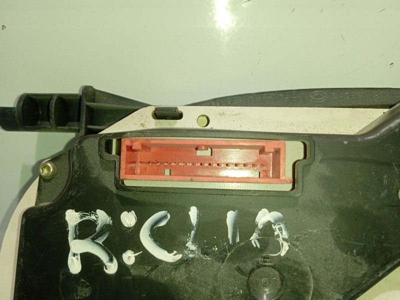 Recambio de cuadro instrumentos para renault clio ii (bb_, cb_) 1.5 dci referencia OEM IAM P8200059765  