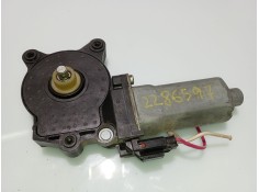 Recambio de motor elevalunas delantero izquierdo para ssangyong rodius i 2.7 xdi referencia OEM IAM 2270520  