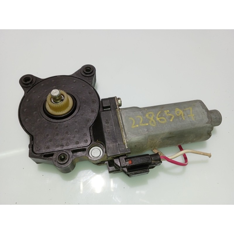 Recambio de motor elevalunas delantero izquierdo para ssangyong rodius i 2.7 xdi referencia OEM IAM 2270520  