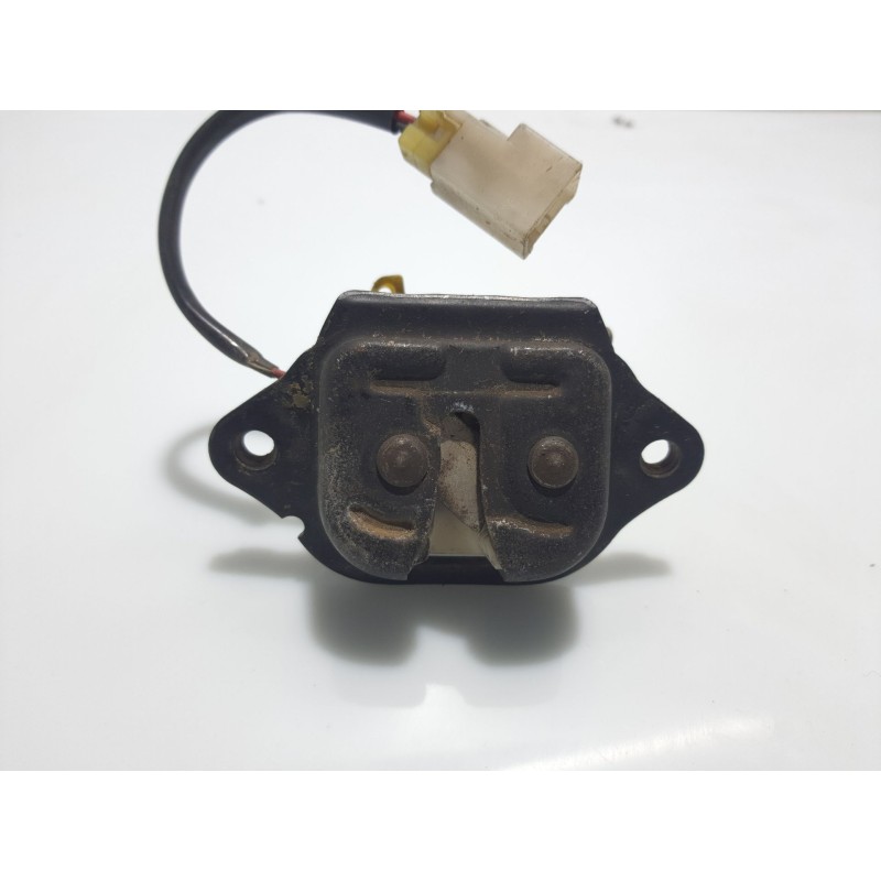 Recambio de cerradura maletero / porton para nissan vanette cargo referencia OEM IAM 454650Q4652  