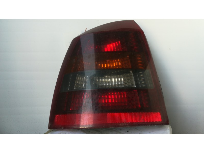 Recambio de piloto trasero izquierdo para opel astra g berlina comfort   |   02.98 - 12.02 | 1998 - 2002 | 82 cv / 60 kw referen Recambio de piloto trasero izquierdo para opel astra g berlina comfort   |   02.98 - 12.02 | 1998 - 2002 | 82 cv / 60 kw referen
