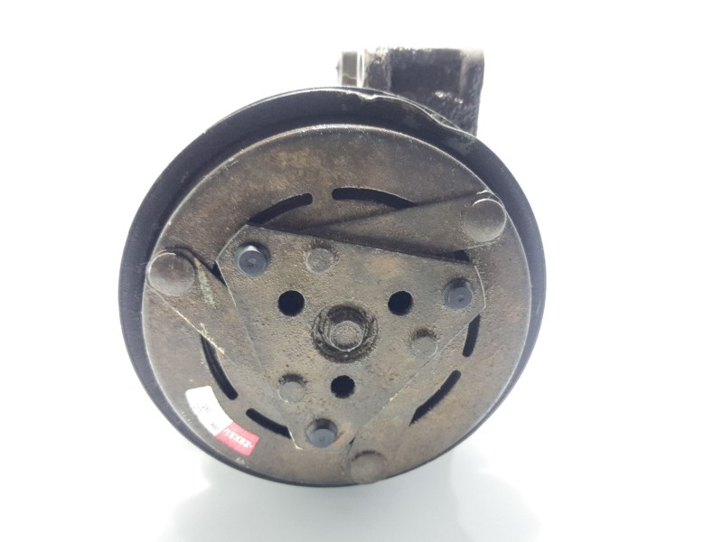 Recambio de compresor aire acondicionado para nissan vanette cargo referencia OEM IAM 926008C812  