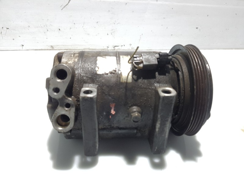 Recambio de compresor aire acondicionado para nissan vanette cargo referencia OEM IAM 926008C812  