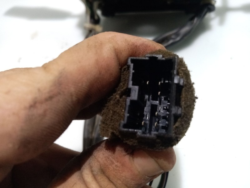 Recambio de mando volante para ssangyong korando referencia OEM IAM 610W0017  