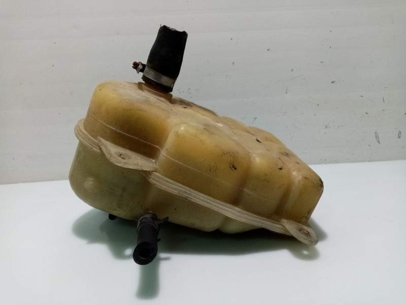 Recambio de deposito expansion para ssangyong korando referencia OEM IAM 2161005030  