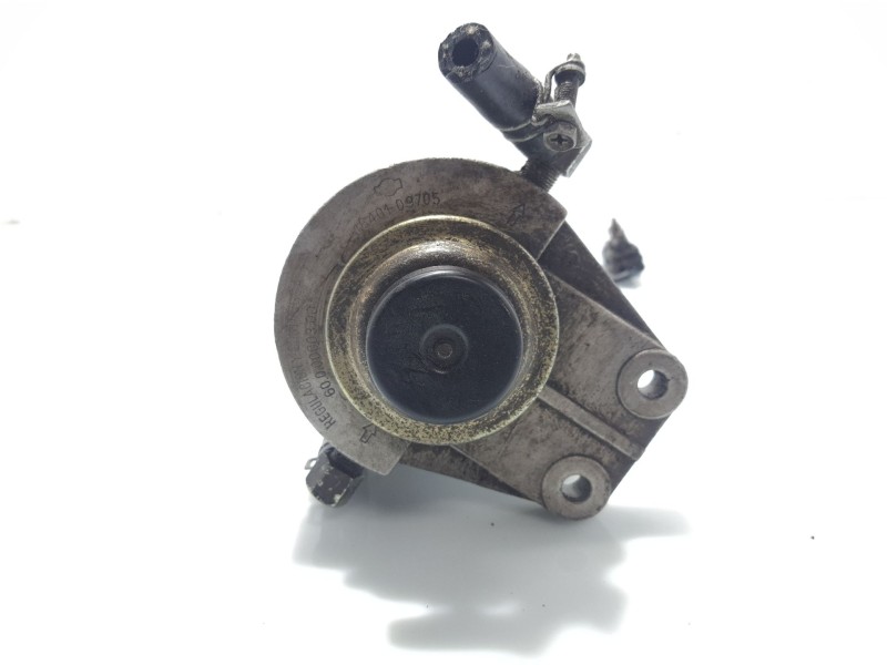 Recambio de soporte filtro gasoil para nissan serena (c23m) 2.3 diesel referencia OEM IAM 16400D9705  