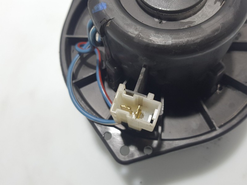 Recambio de motor calefaccion para nissan serena (c23m) 2.3 diesel referencia OEM IAM 272207C302  