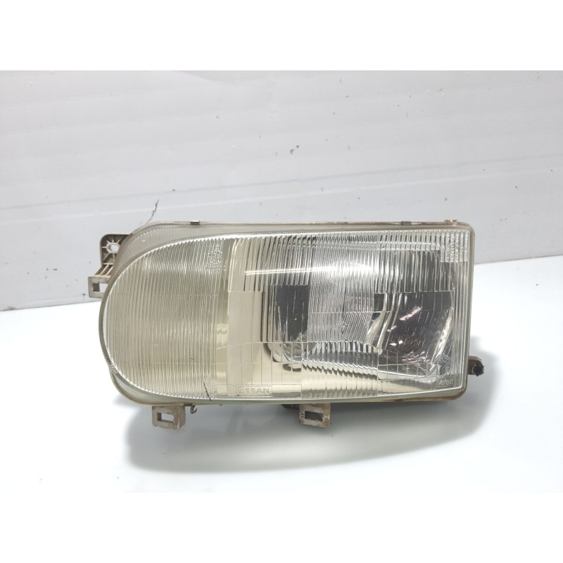 Recambio de faro izquierdo para nissan serena (c23m) 2.3 diesel referencia OEM IAM 260607C002  