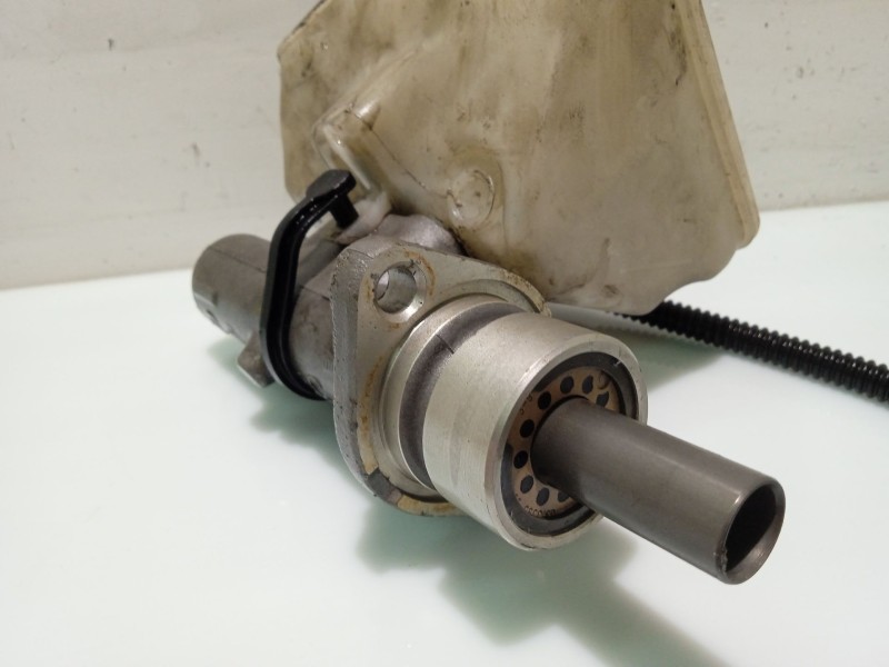 Recambio de bomba freno para peugeot 406 berlina (s1/s2) referencia OEM IAM 4601K8  