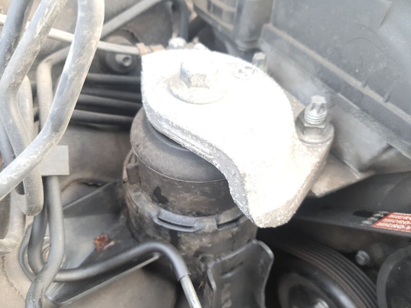 Recambio de soporte para mazda 6 hatchback (gg) 2.0 (gges) referencia OEM IAM GJ6G39060G  