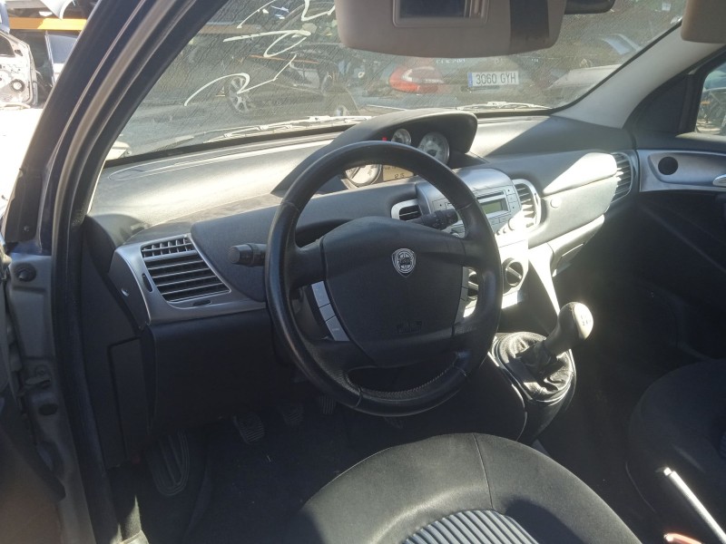 lancia ypsilon (843_) del año 2007