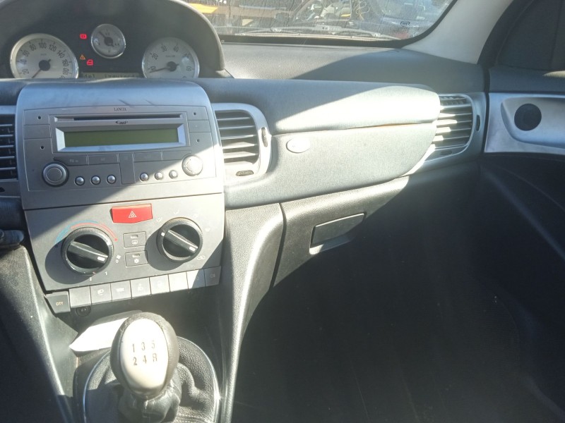 lancia ypsilon (843_) del año 2007