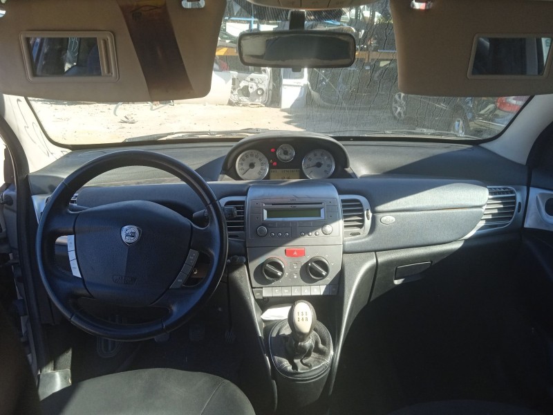 lancia ypsilon (843_) del año 2007