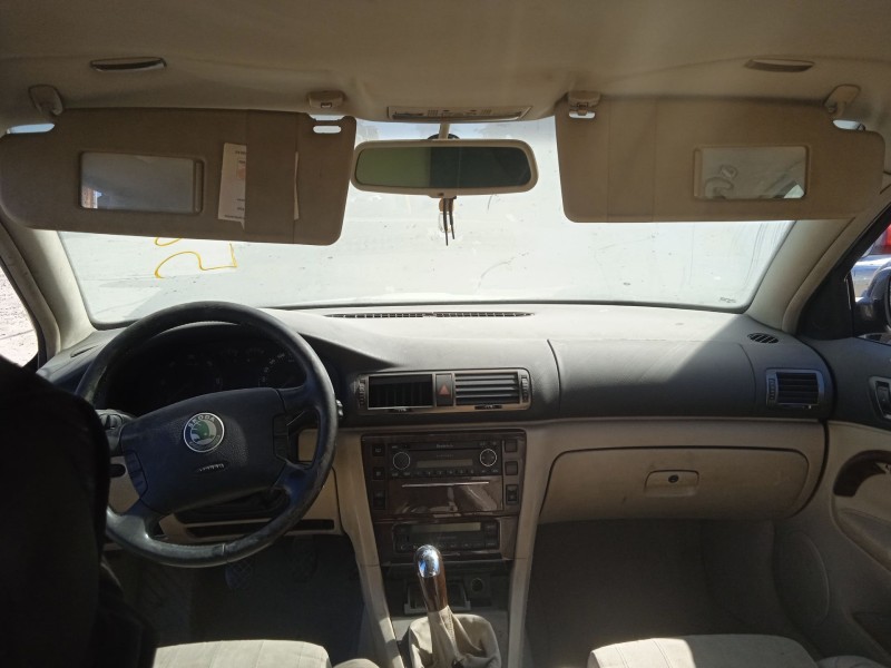 skoda superb i (3u4) del año 2004