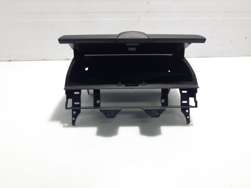 Recambio de guantera para mazda 6 hatchback (gg) 2.0 (gges) referencia OEM IAM GJ6A60245A  