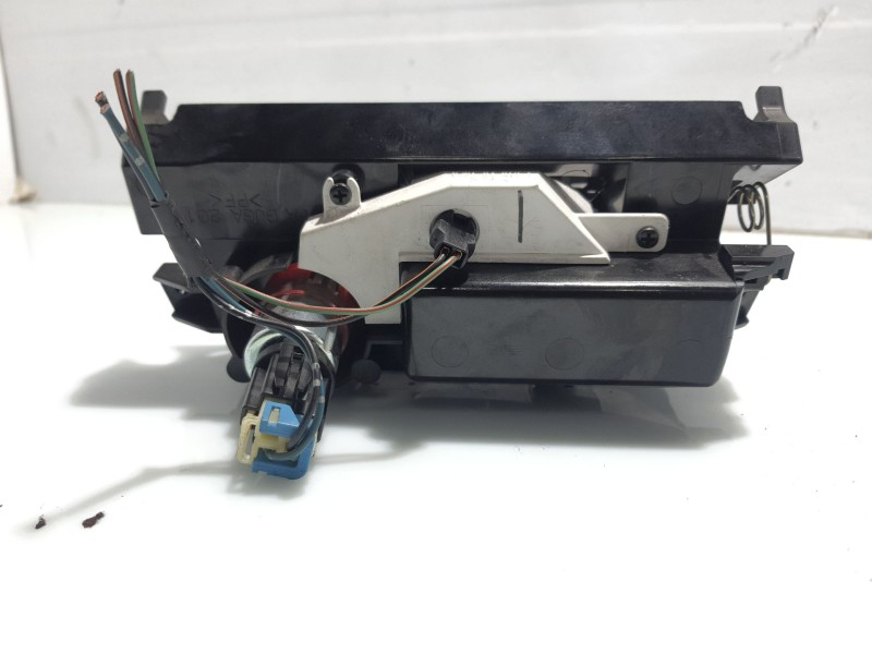 Recambio de cenicero para mazda 6 hatchback (gg) 2.0 (gges) referencia OEM IAM GR1C64610A  