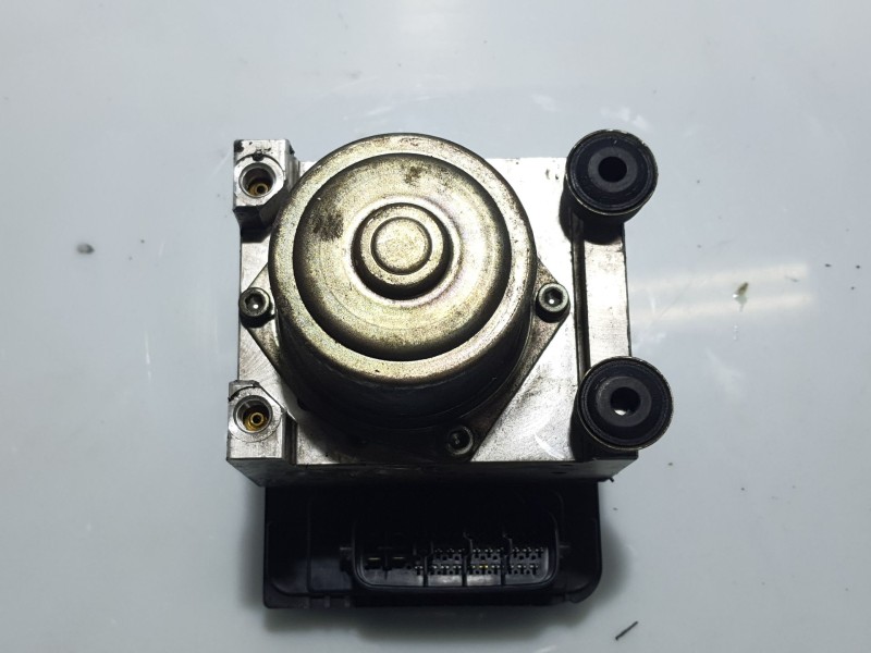 Recambio de abs para mazda 6 hatchback (gg) 2.0 (gges) referencia OEM IAM GRYE437A0  