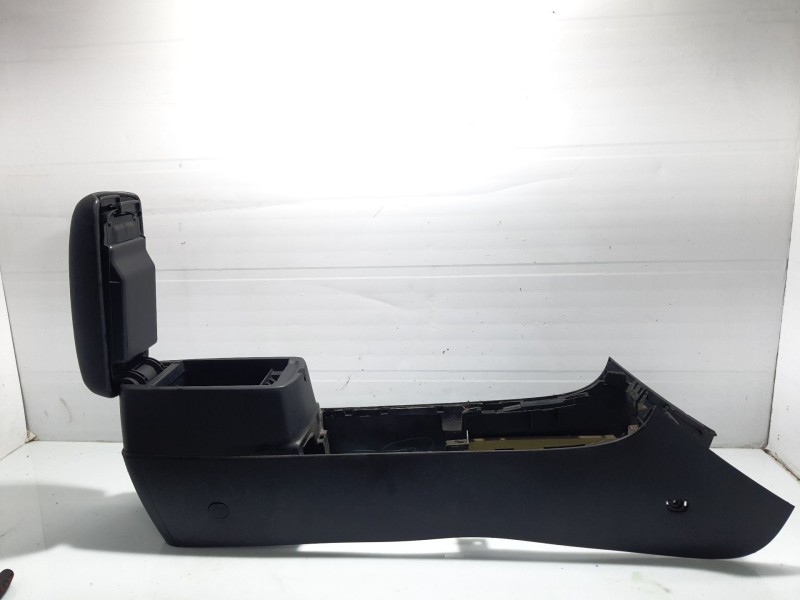Recambio de consola central para mazda 6 hatchback (gg) 2.0 (gges) referencia OEM IAM GR1D6442002  