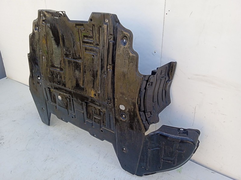 Recambio de cubrecarter para opel vectra c (z02) 1.9 cdti (f69) referencia OEM IAM 13140972  