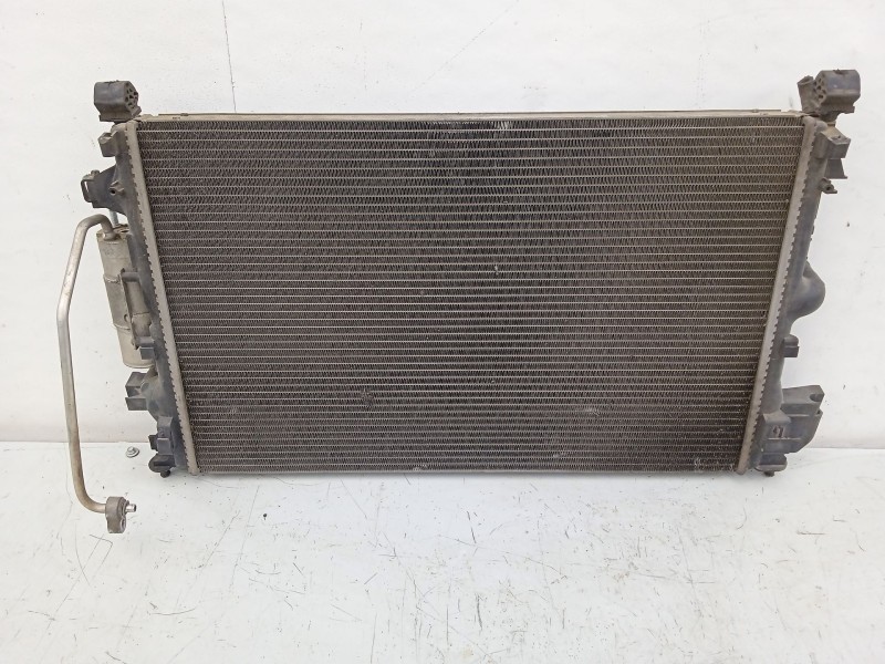 Recambio de radiador agua para opel vectra c (z02) 1.9 cdti (f69) referencia OEM IAM 1300264 13196477 