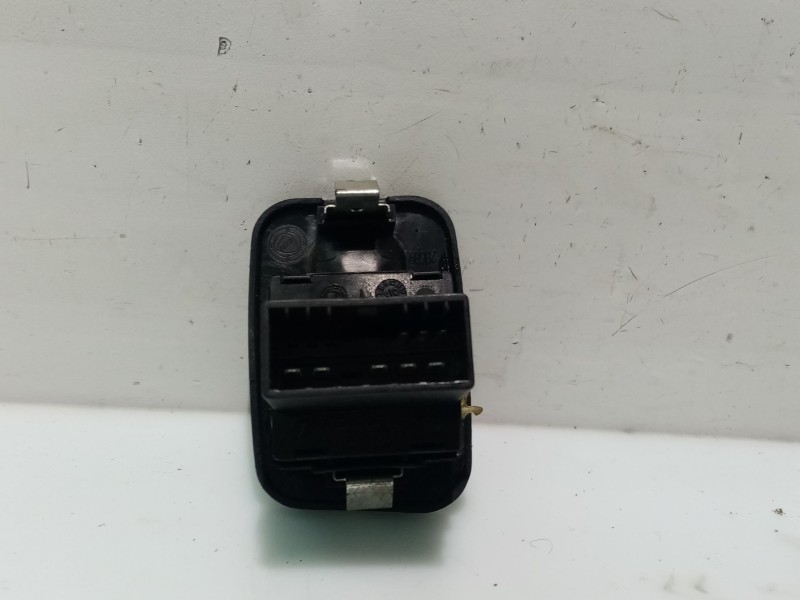 Recambio de interruptor para lancia ypsilon (843_) 1.3 d multijet (843.axe11, 843.axe1a) referencia OEM IAM 735360607  