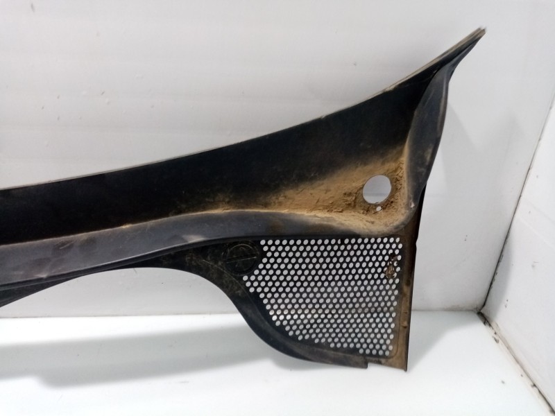 Recambio de moldura para volkswagen polo v (6r1, 6c1) 1.4 (6r1) referencia OEM IAM 6R0803147A  