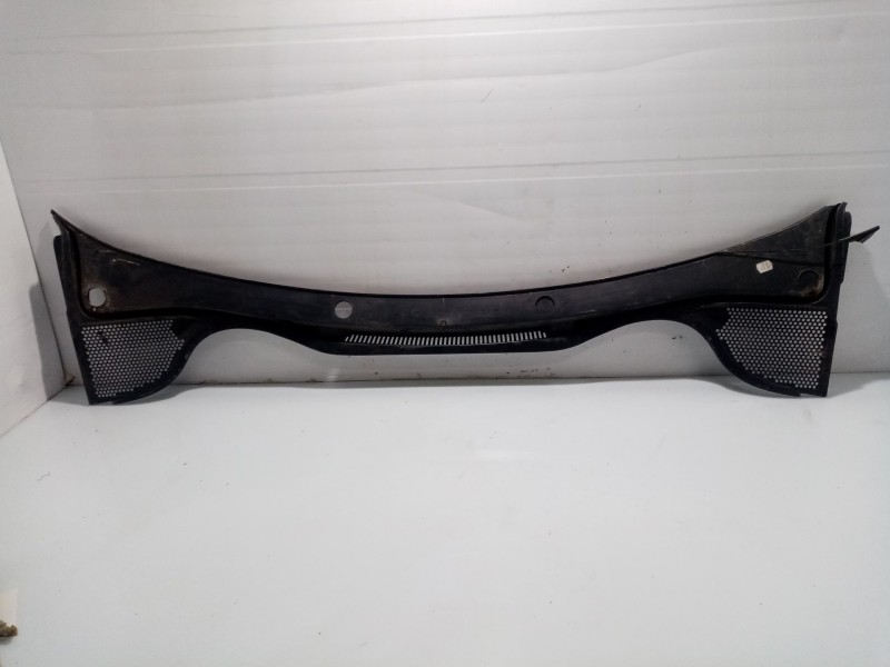 Recambio de moldura para volkswagen polo v (6r1, 6c1) 1.4 (6r1) referencia OEM IAM 6R0803147A  