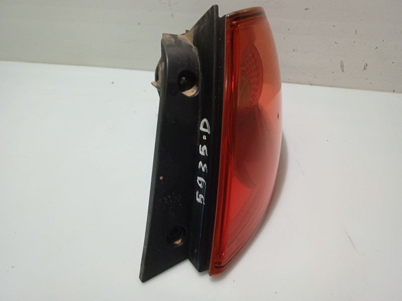 Recambio de piloto trasero derecho para seat toledo iii (5p2) 1.9 tdi referencia OEM IAM 5P5945112A  