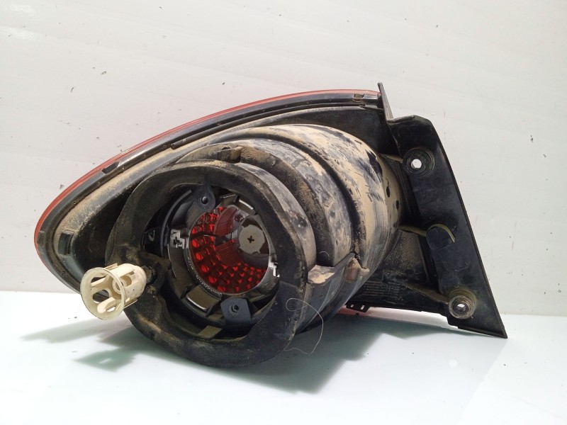 Recambio de piloto trasero derecho para seat toledo iii (5p2) 1.9 tdi referencia OEM IAM 5P5945112A  