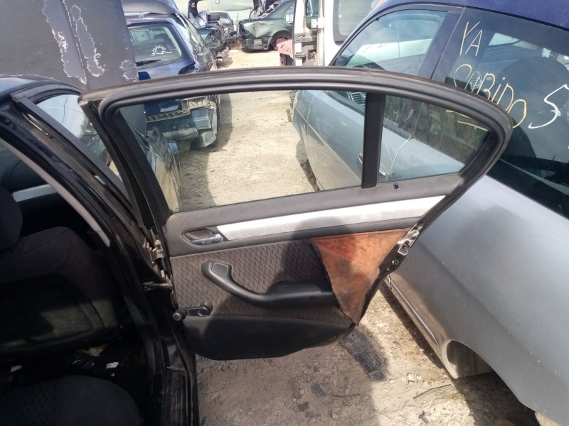 Recambio de puerta trasera derecha para bmw 3 (e46) 320 d referencia OEM IAM 41527034154  