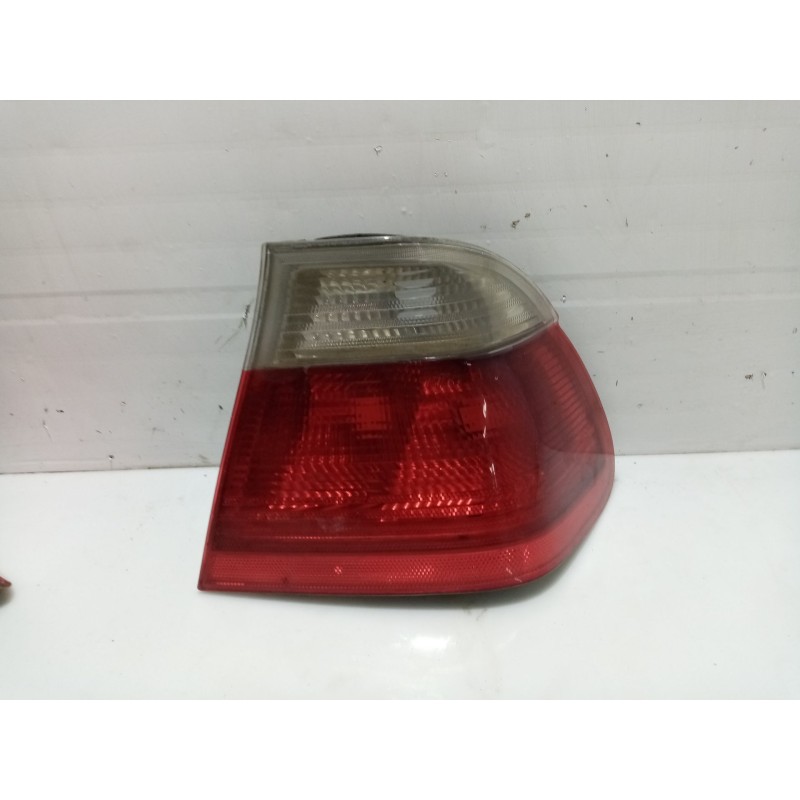 Recambio de piloto trasero derecho para bmw 3 (e46) 320 d referencia OEM IAM 63218383822  