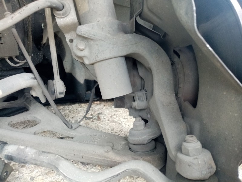 Recambio de mangueta delantera izquierda para bmw 3 (e46) 320 d referencia OEM IAM 31211096429  