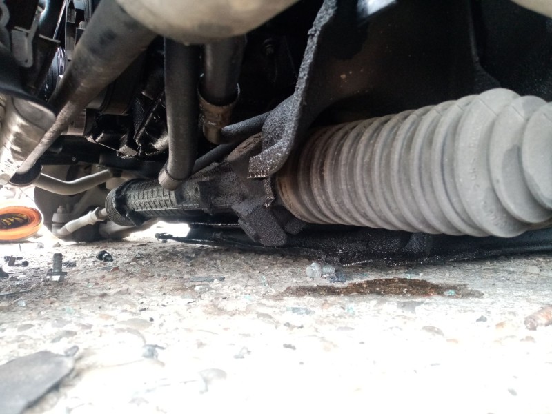 Recambio de cremallera direccion para bmw 3 (e46) 320 d referencia OEM IAM 32136753438  