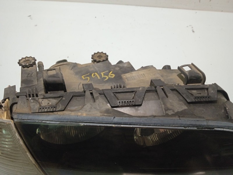 Recambio de faro derecho para bmw 3 (e46) 320 d referencia OEM IAM 63126906494  