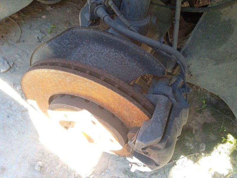 Recambio de mangueta delantera derecha para rover serie 75 (rj) referencia OEM IAM RUB101920  