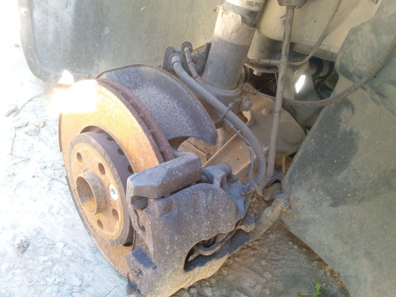 Recambio de mangueta delantera derecha para rover serie 75 (rj) referencia OEM IAM RUB101920  