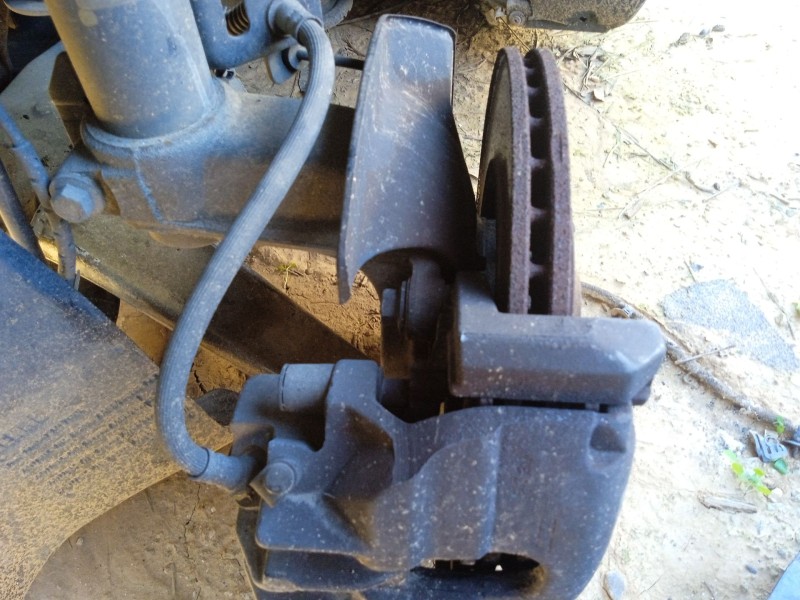 Recambio de mangueta delantera izquierda para rover serie 75 (rj) referencia OEM IAM RUB101930  