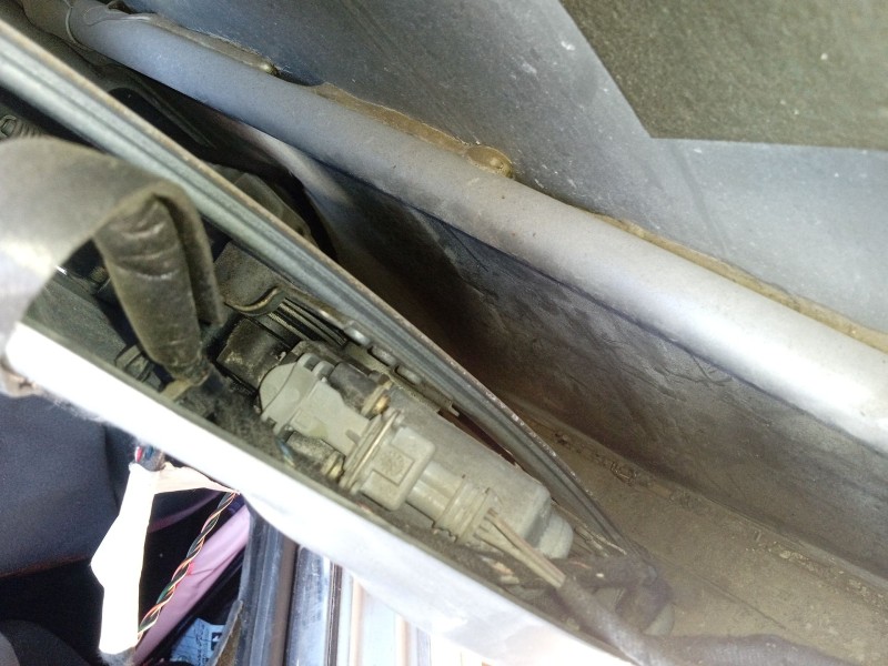 Recambio de elevalunas trasero derecho para rover serie 75 (rj) referencia OEM IAM CVH101180  