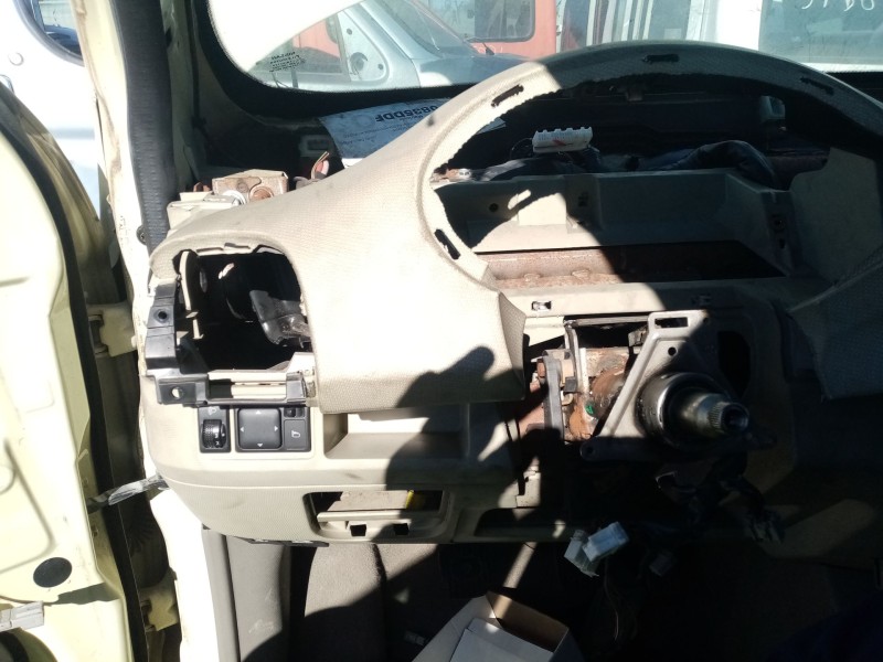 Recambio de salpicadero para nissan micra iii (k12) 1.4 16v referencia OEM IAM 68213AX710  