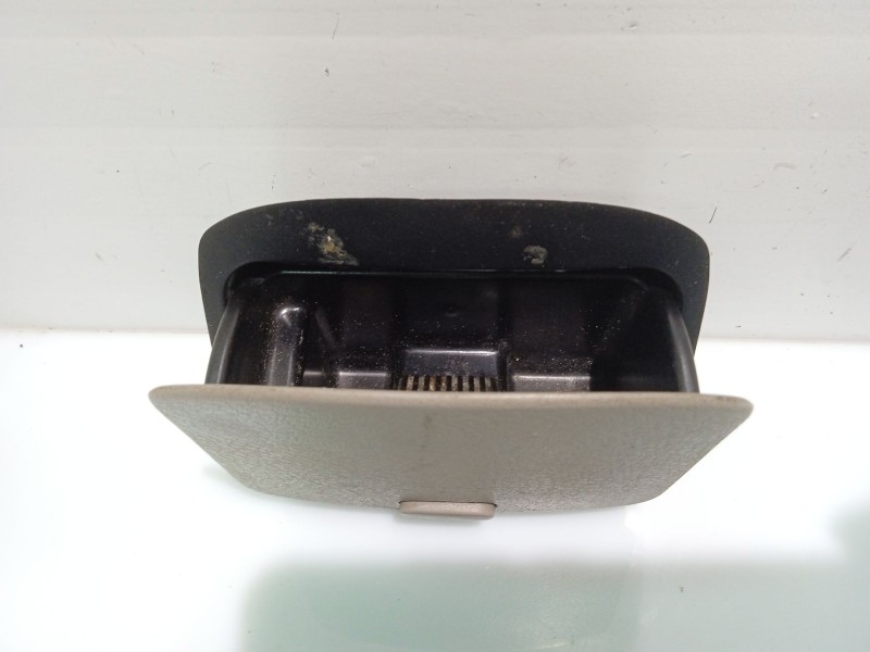 Recambio de cenicero para rover serie 75 (rj) referencia OEM IAM FKH100240XXX  