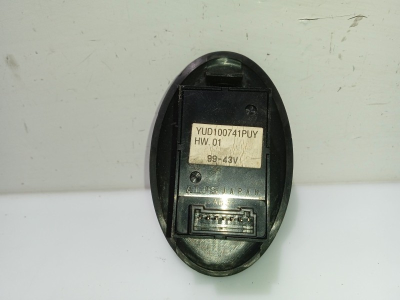 Recambio de mando elevalunas trasero derecho para rover serie 75 (rj) referencia OEM IAM YUD100741PUY  