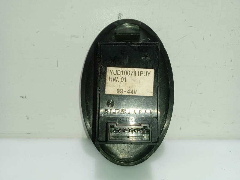 Recambio de mando elevalunas trasero izquierdo para rover serie 75 (rj) referencia OEM IAM YUD100741PUY  