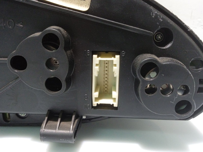 Recambio de cuadro instrumentos para rover serie 75 (rj) referencia OEM IAM YAC110477  