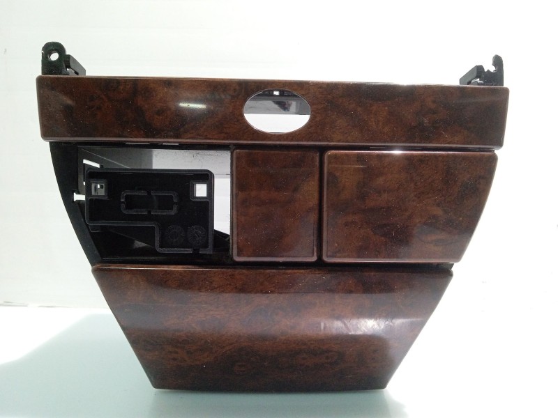 Recambio de moldura para rover serie 75 (rj) referencia OEM IAM YUD100941ANV  