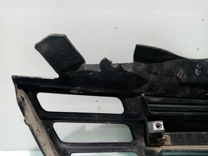 Recambio de moldura para nissan micra iii (k12) 1.4 16v referencia OEM IAM 62330AX600  