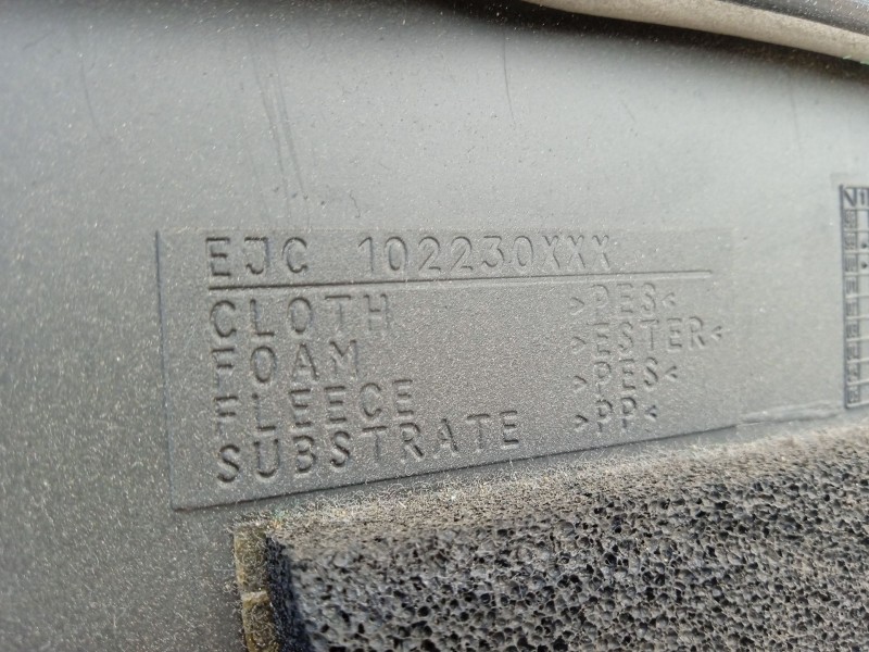 Recambio de guarnecido puerta delantera izquierda para rover serie 75 (rj) referencia OEM IAM EJC102220XXX  