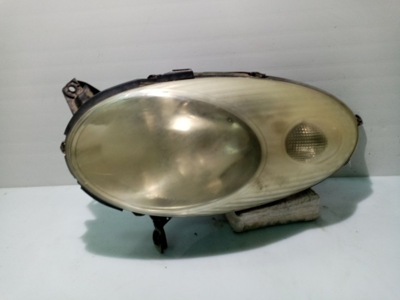 Recambio de faro izquierdo para nissan micra iii (k12) 1.4 16v referencia OEM IAM 26060AX700  